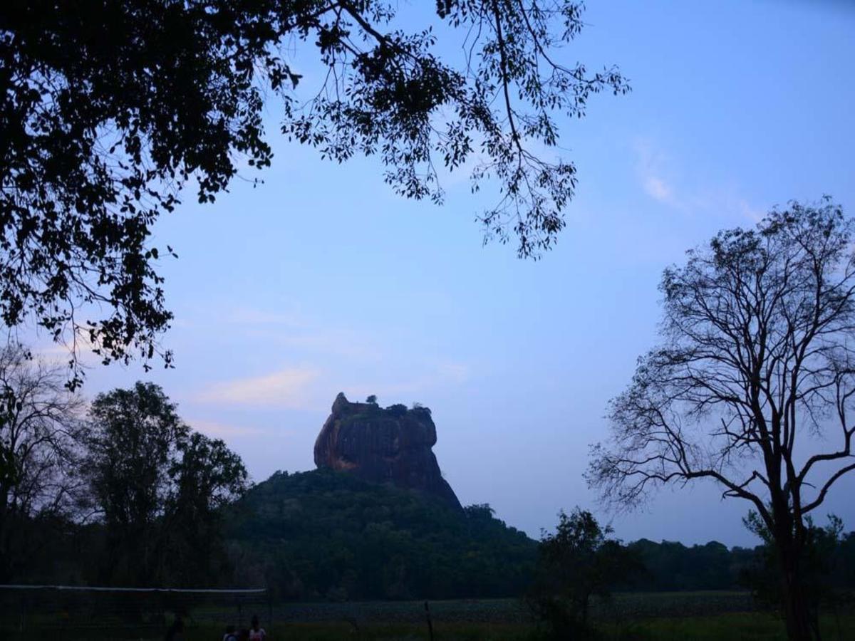 Castle Rock Sigiriya Kibissa Exterior foto
