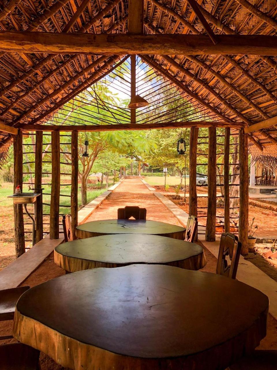 Castle Rock Sigiriya Kibissa Exterior foto
